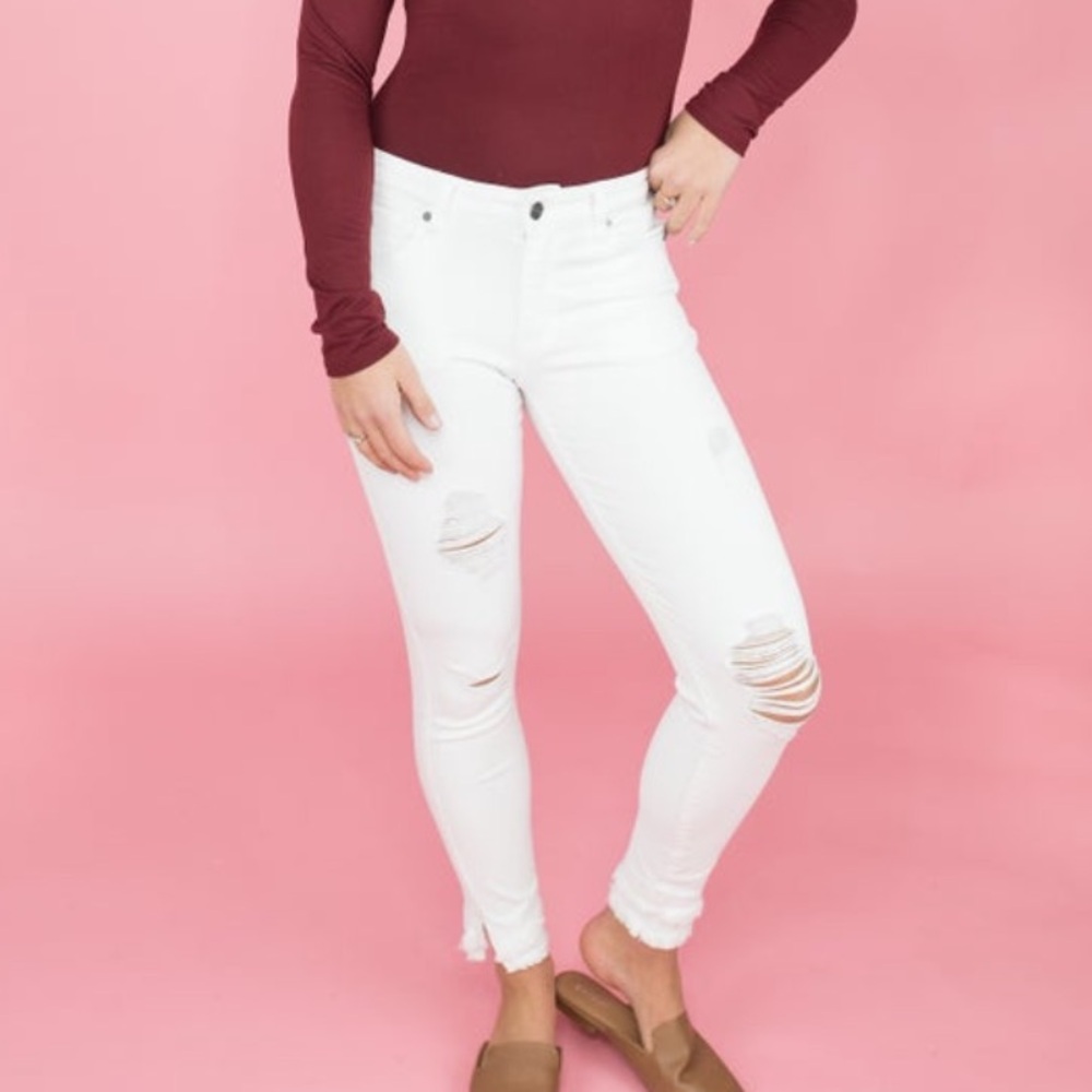 KanCan Women's White Distressed Jeans